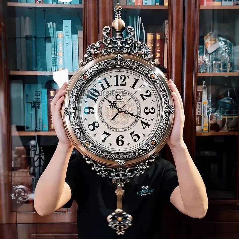 الفن جدارية ساعات الحائط الفاخ - مراجعة Luxury Watch Europe وسعره