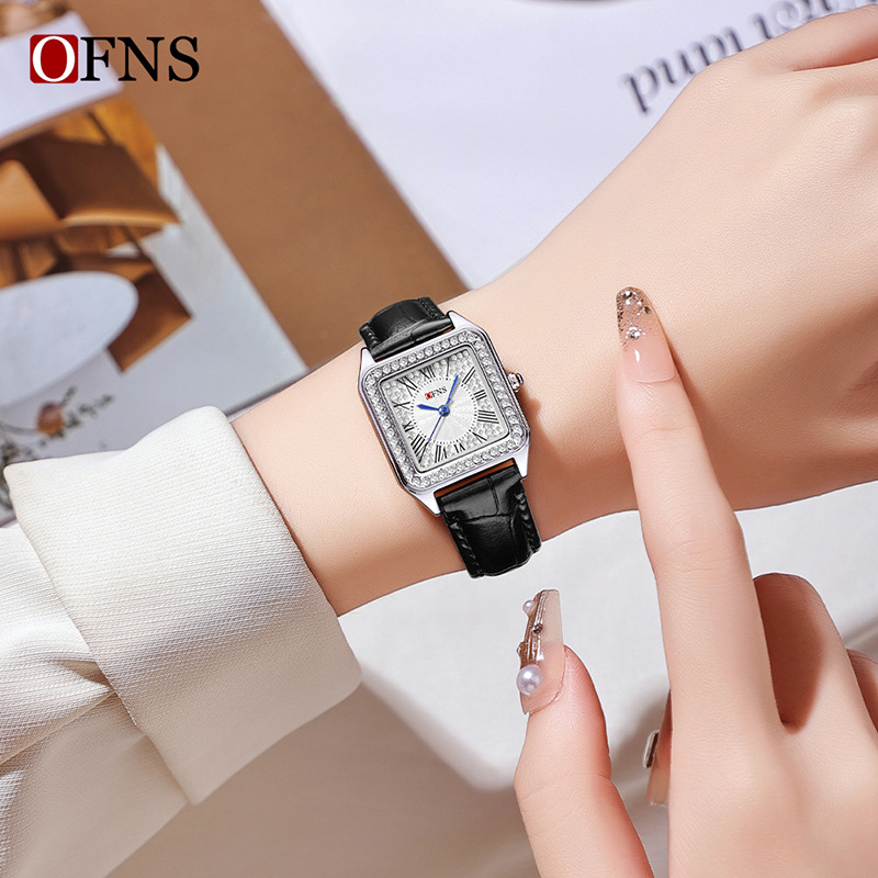 ساعة كوارتز للتجارة الخارجية م - مراجعة Luxury Watch Trading وسعره