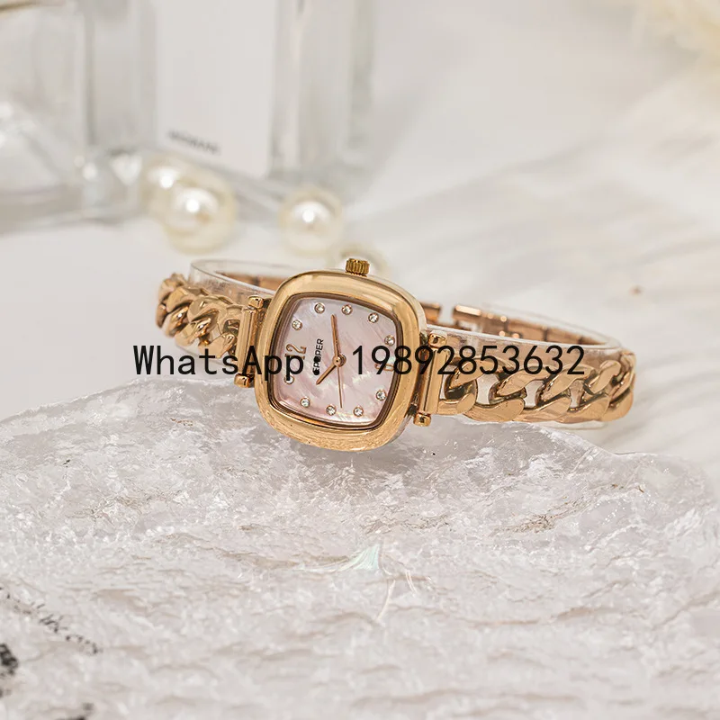 ساعة يد نسائية كوارتز X-14 EPO - مراجعة Luxury Watch Events وسعره