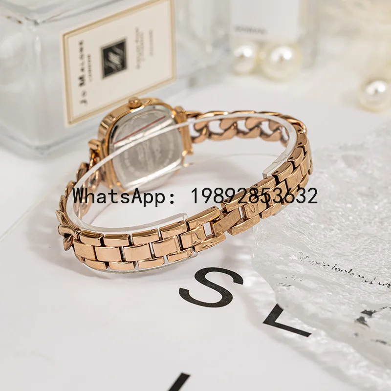 ساعة يد نسائية كوارتز X-14 EPO - مراجعة Luxury Watch Events وسعره